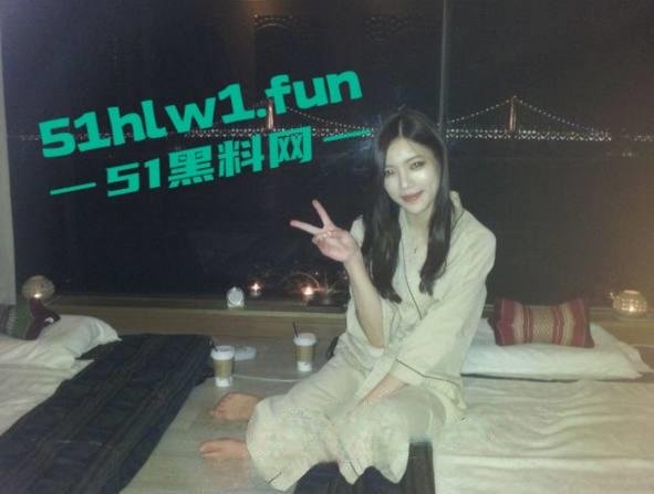 陈建斌在韩国撞脸约炮大神,影视行业做贡献与神似李小璐女友自拍小视频遭流出曝光。-2