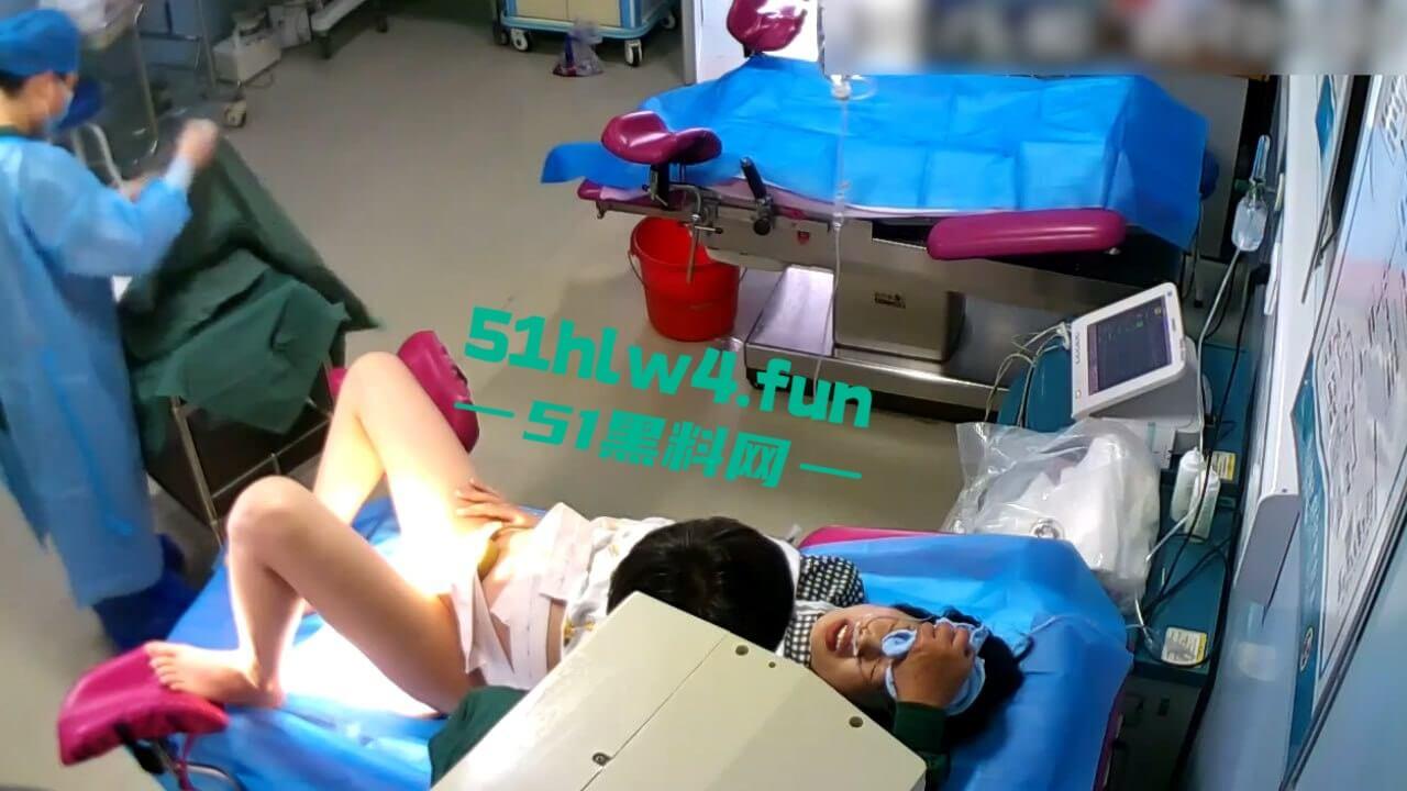 妇产医院生孩子现场,孕妇分娩手术室监控被黑客大神攻破,看完生孩子逼才是真的牛逼!-4