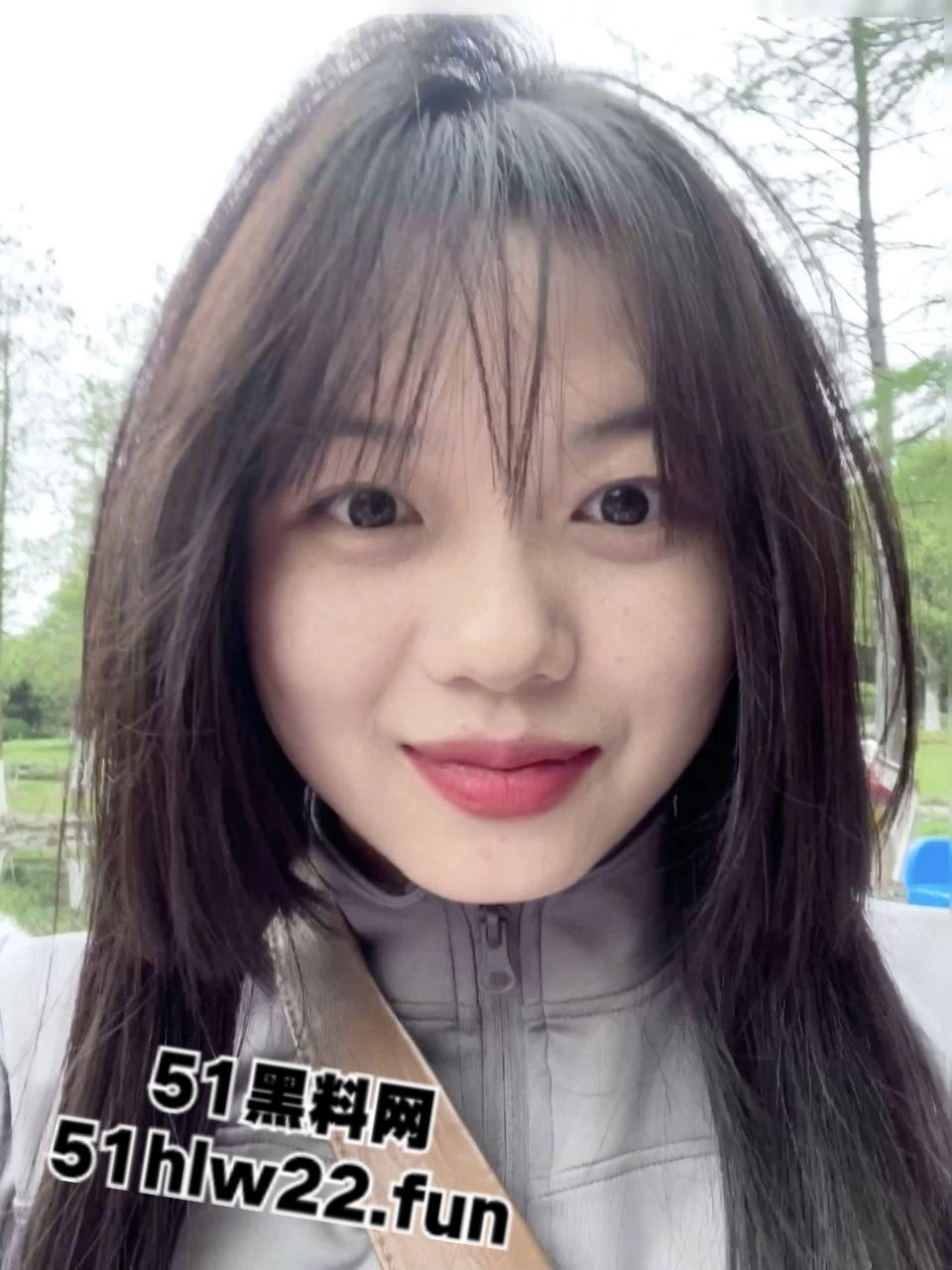 贵州黔西骚妇【曾琪涵】颜值清纯性感母狗,装未婚少女网上约炮还下海做妓女被老公发现后将其曝光。-11