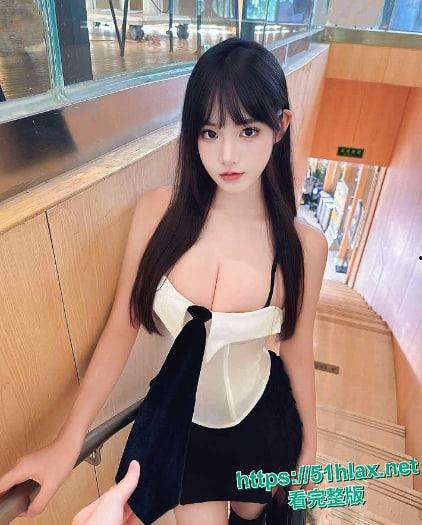 推特骚鸡眼罩玩法彻底疯批!紫灯大床被操到失神,求猛男射满嘴舔得干干净净!-6