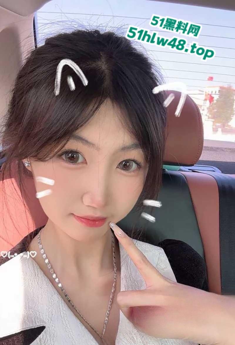 广东艺术学院【李玉婷】清纯嫩妹女神，男友视频玩嗨彻底放飞自我，全裸上阵骚话不停。-3