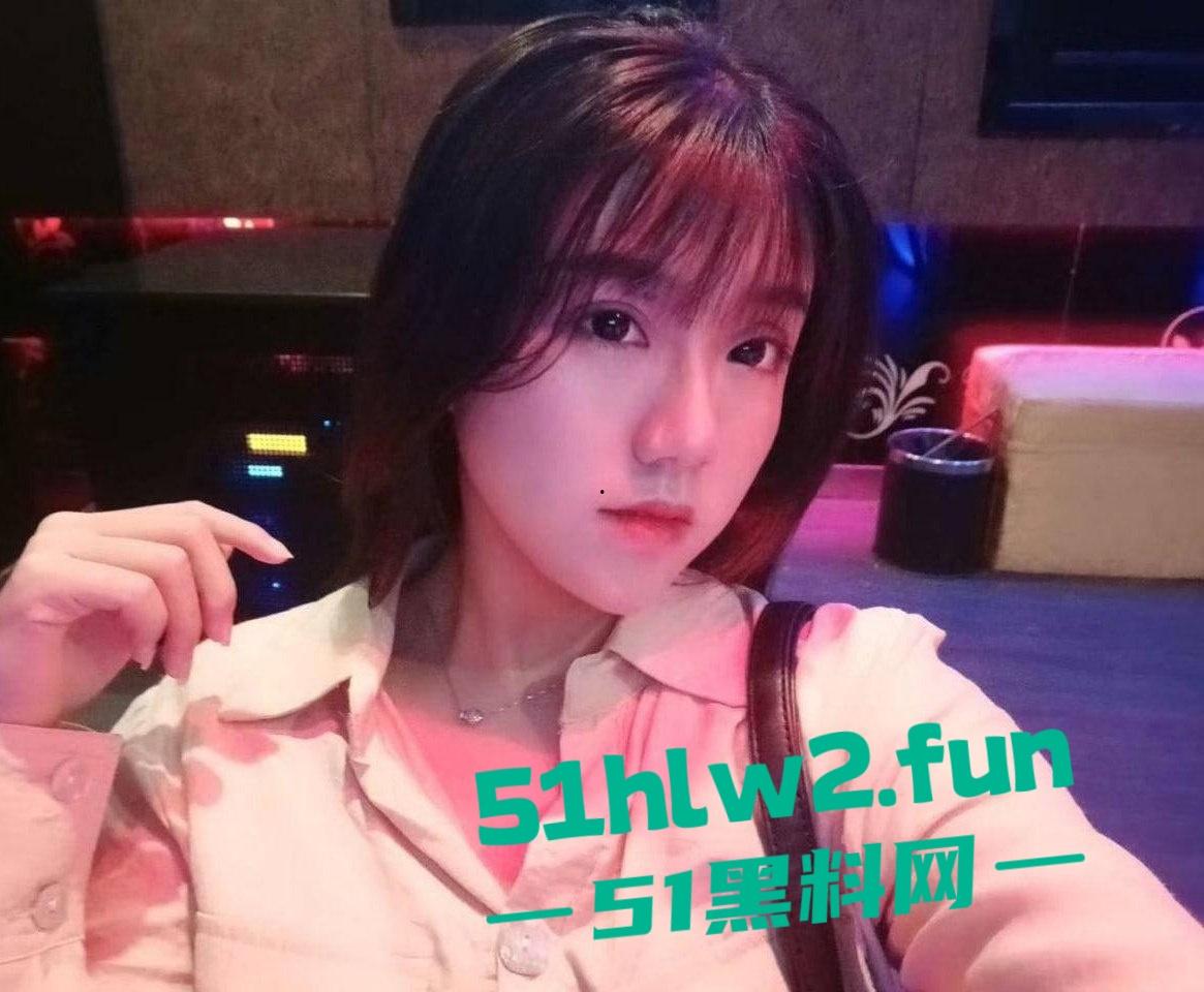 抖音【小团团】约炮传闻再升级,酒店送逼58大神激情40分钟视频疯传,女上位骑乘大屌,妖娆姿势疑似实锤!-11