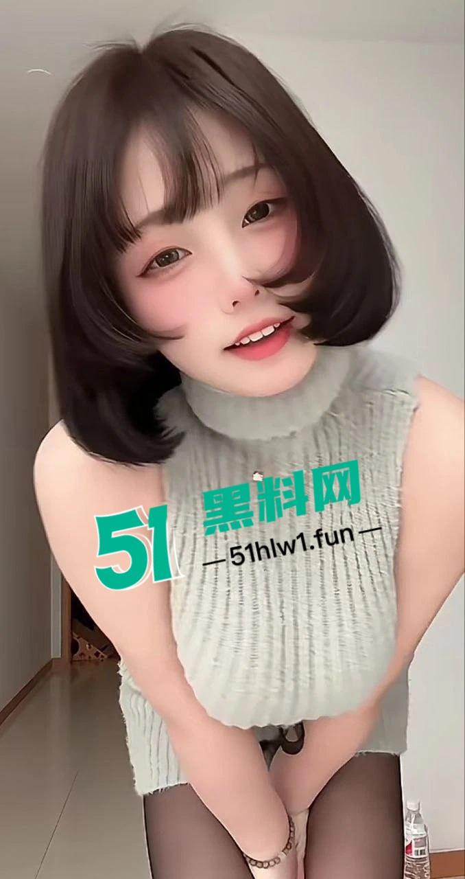 抖音网红【凹菟嫚】大尺度观音坐莲视频流出,肉感巨胸翘臀摇得地动山摇,白虎逼若隐若现真懂男人!-9