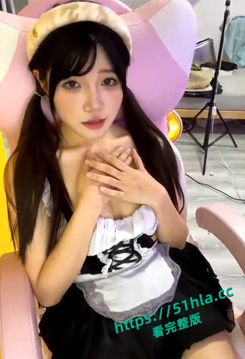 网友疯求，白嫩萝莉网黄【puppy】大尺度直播，夹着跳蛋淫骚裸舞，狗笼里抠穴自慰！-3