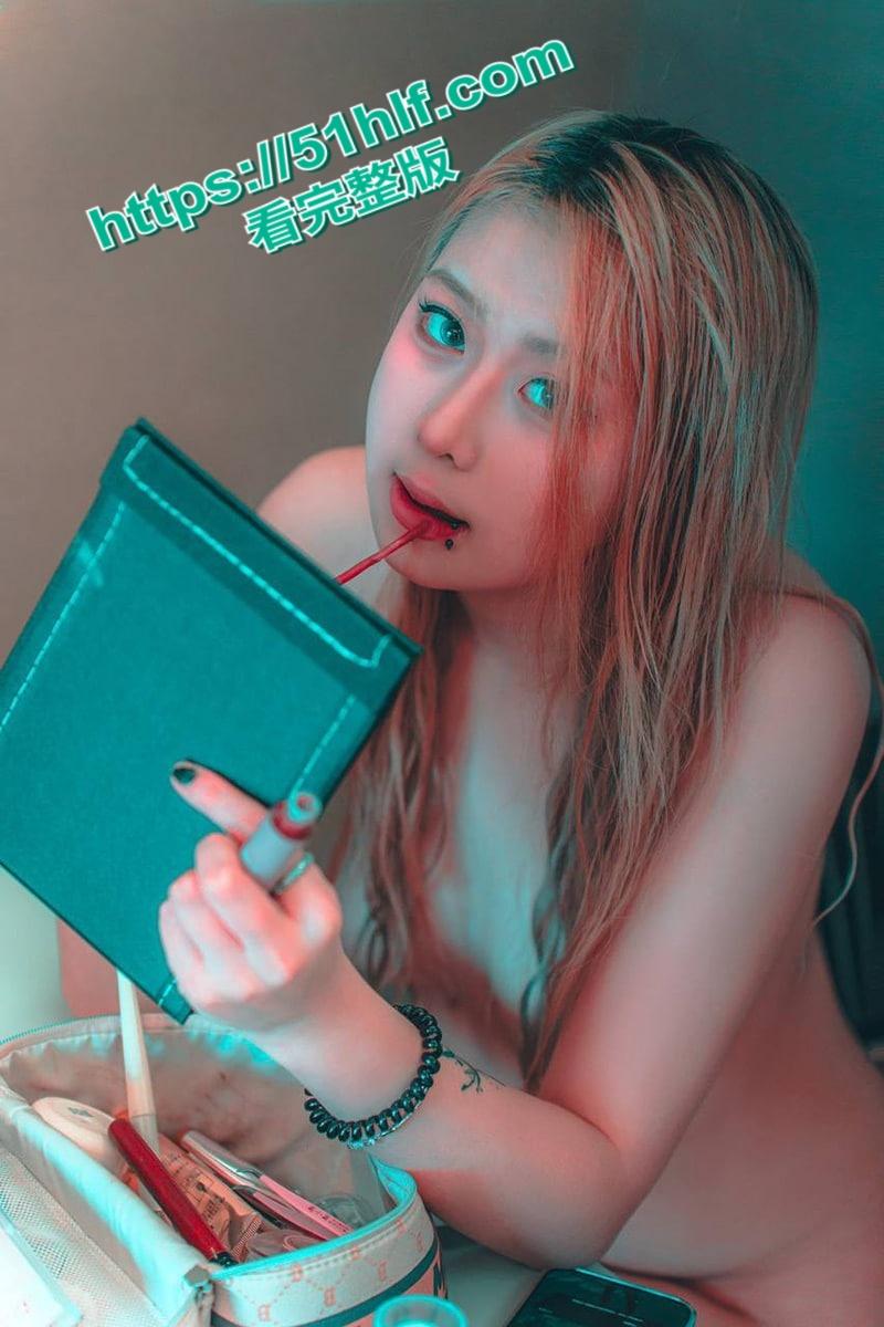 甘肃兰州小母狗【王欣】私房视频被男友曝光,香嫩美乳圆润翘臀,骚气表情勾人摆拍诱惑力爆棚!-8