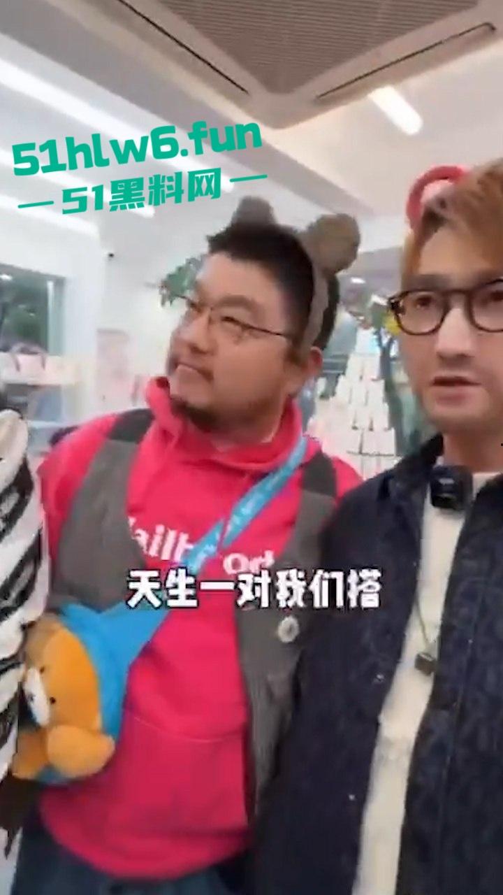 网红博主探访gay圈基佬,花8000体验爆肏膘肥体圆熊版男gay,着实死gay恶心人。-6