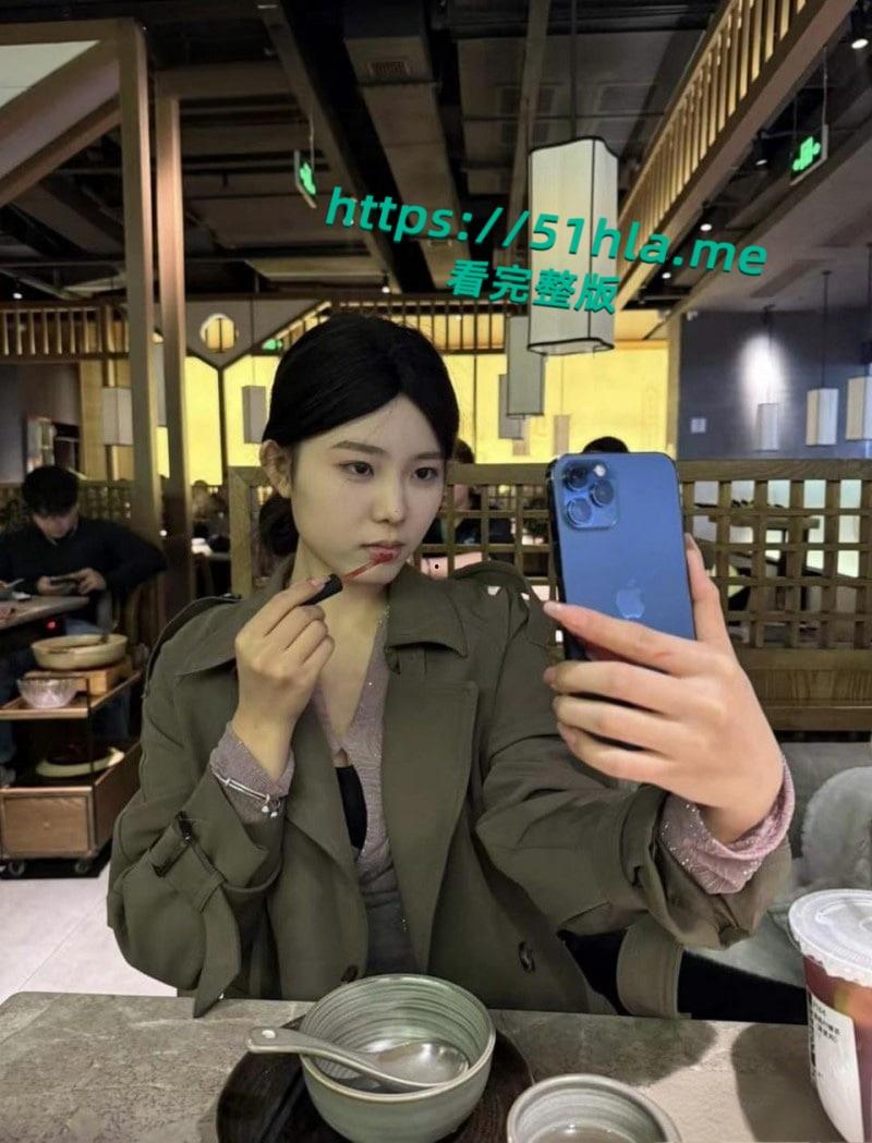 江苏淮安护理职业学校【秦雅琪】痴迷网恋撩骚，惨遭炮友曝光不雅私拍，肥臀美乳娇艳欲滴！-2