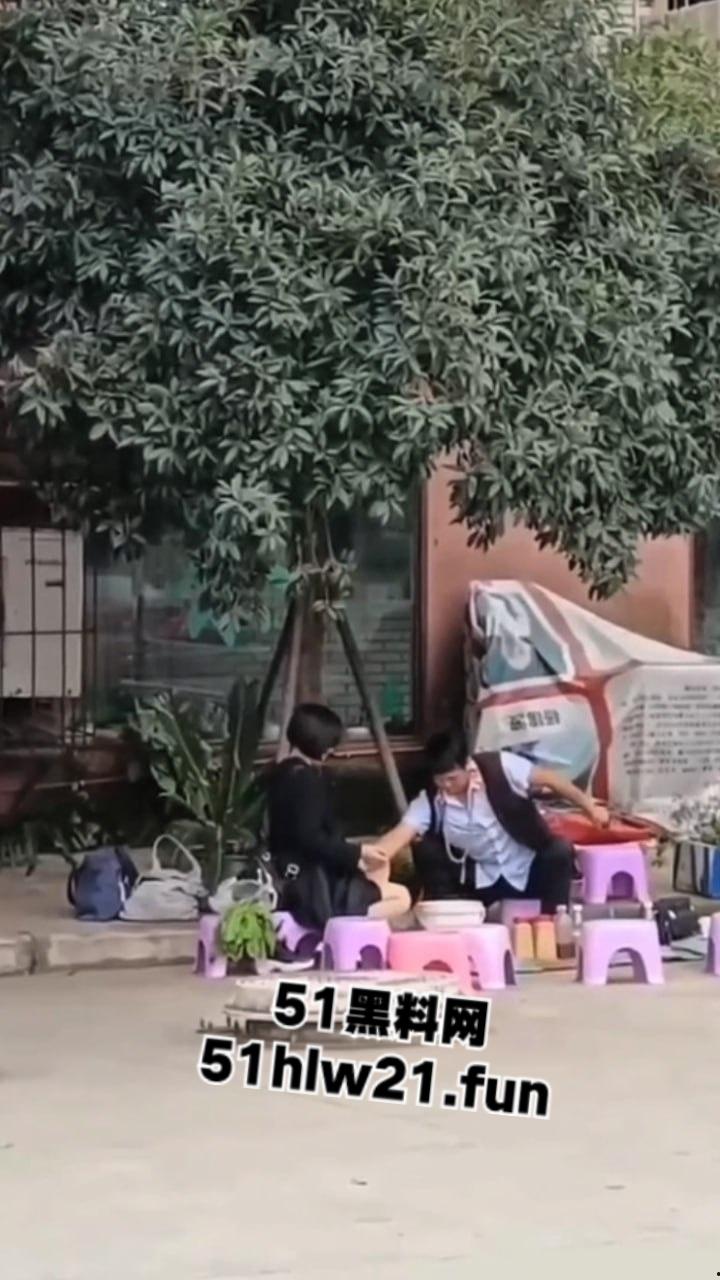 江湖骗子命理大师,当街算命还上手掏女客户裤裆摸逼,起身做法摸奶揉捏这都能骗人呢!-2