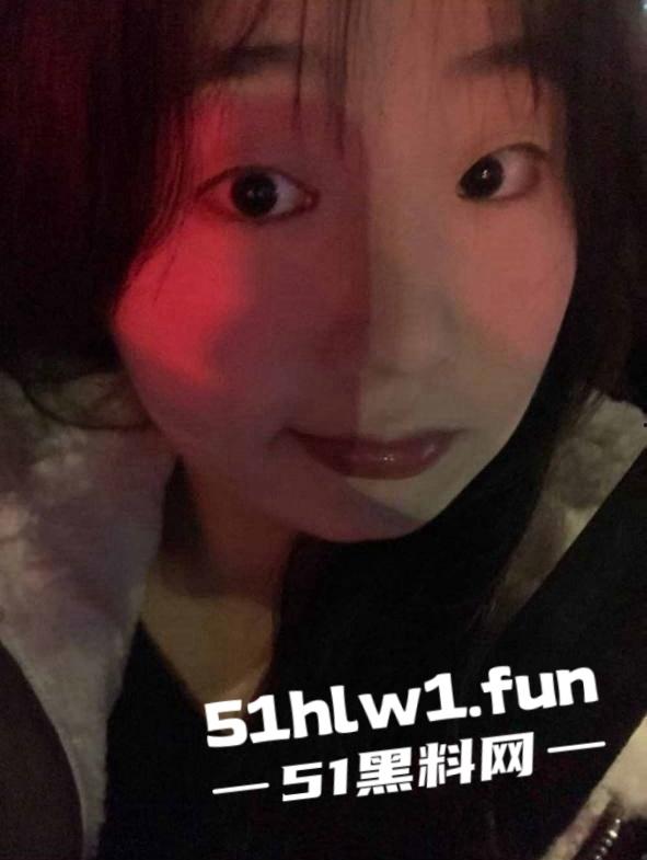 辽宁朝阳【崔海鑫】宁德霞浦高速服务区中化加油站员工,出轨约炮网友视频曝光。-4