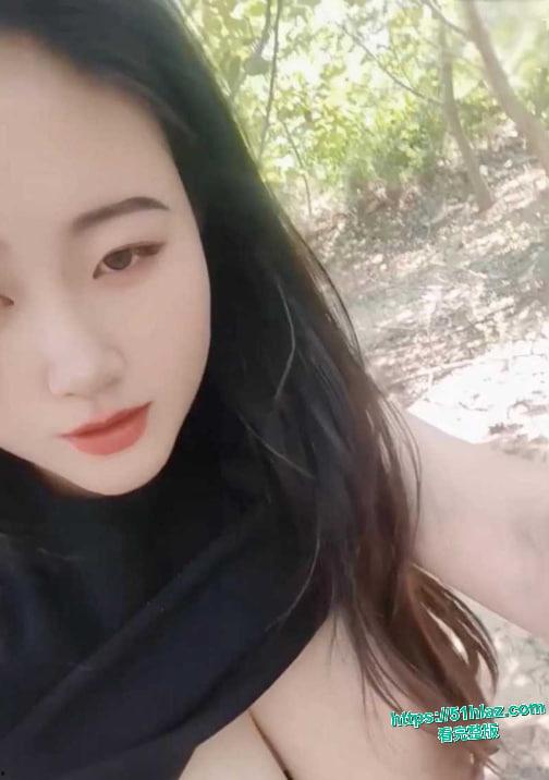 网黄福利姬娍原创老家小树林野战曝光 巨乳人妻被无套后入-5