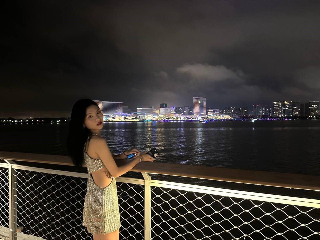 上海艺术学院南校区拜金婊宋晓静背着男友被金主包养,酒店激战视频流出 小小年纪十八般武艺样样精通-1