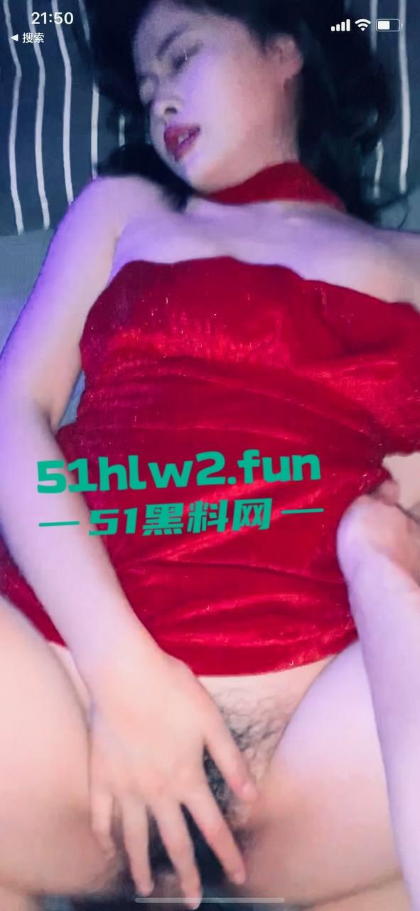 瓜友分享长腿翘臀女同事出差合住一屋,喝酒聊天趁机拿下,激情后入爆操别人老婆就是刺激。-5