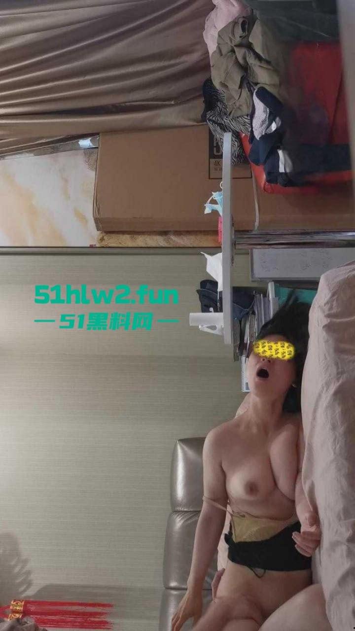 这下可算是遇上了被耕坏的田,调教白领骚货绝色眼镜人妻欲求不满喜欢约炮,被炮友站起来当越野车开!-5