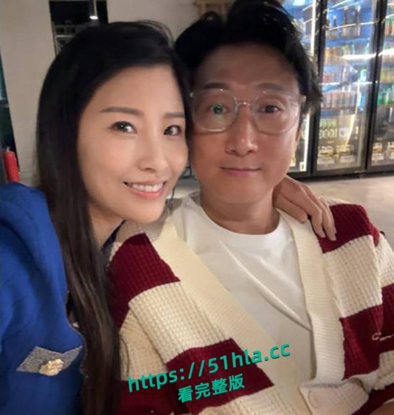 香港功夫巨星洪金宝儿子【洪天明】妻子【周家蔚】双双出轨各玩各的互不干涉,儿媳周家蔚3P群交视频大曝光!-5