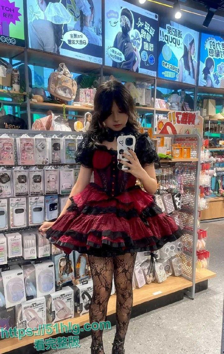 【广州】极品人妻【李诗琪】趁出轨同事被老公发现怒曝 奸夫补偿6万元精神费想讨回被法院驳回 二人激情视频全网疯传-5