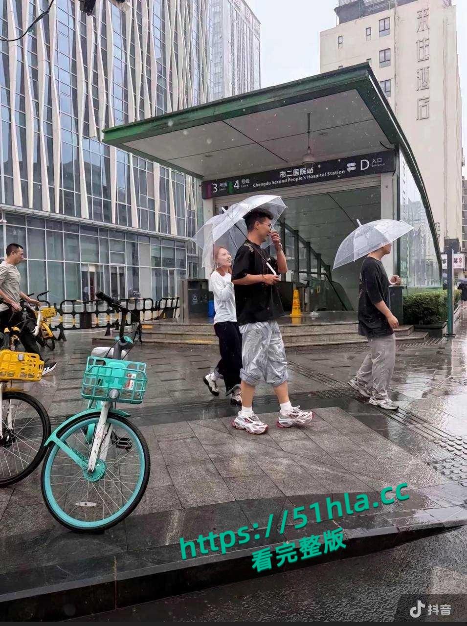 抖音网红黑马情侣,女主人设崩塌樱子被曝劈腿摄影师,男友自曝女友出轨的整个过程!-15