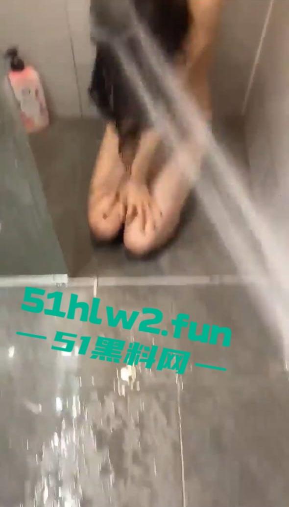 msgcp推特SM情侣,高颜美少女反差私拍穿性感情趣内衣摆拍,各种姿势啪啪巨乳肥臀看的是真诱人。-4