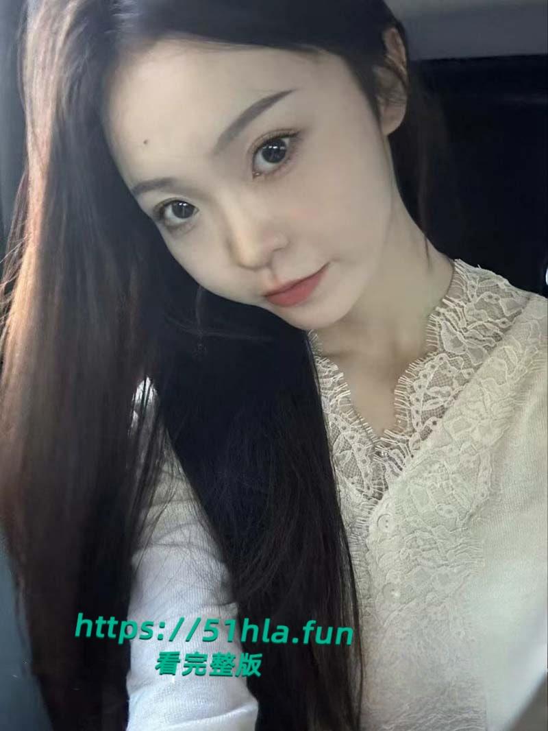 上海高颜值幼师【刘雨菲】人前女神人后贱母狗,炮友调教成精盆马桶,戴口球求草无比的反差!-1