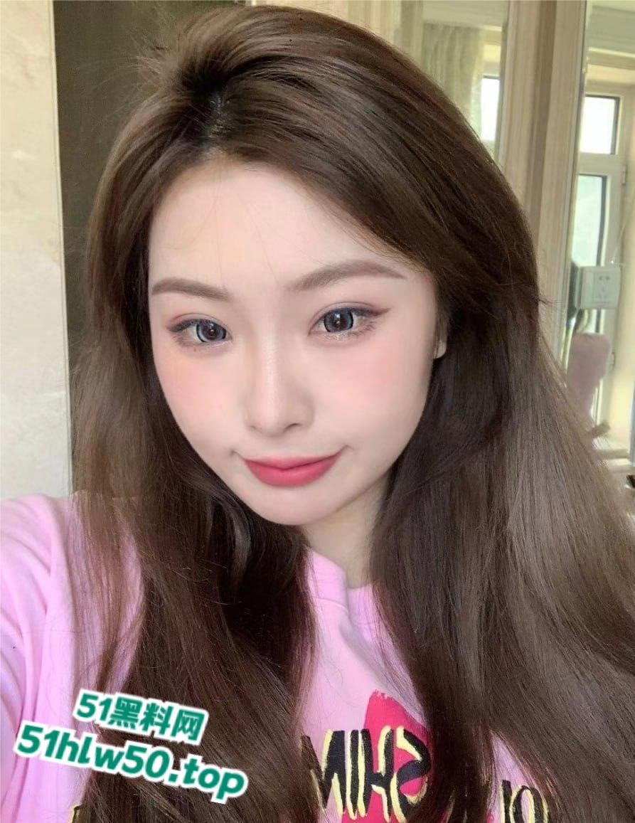 大连艺术学院反差女老师【周诗琦】妥妥肉便器,吞精内射母狗癖好属性全部集齐,前男友直接曝出狠料!-4