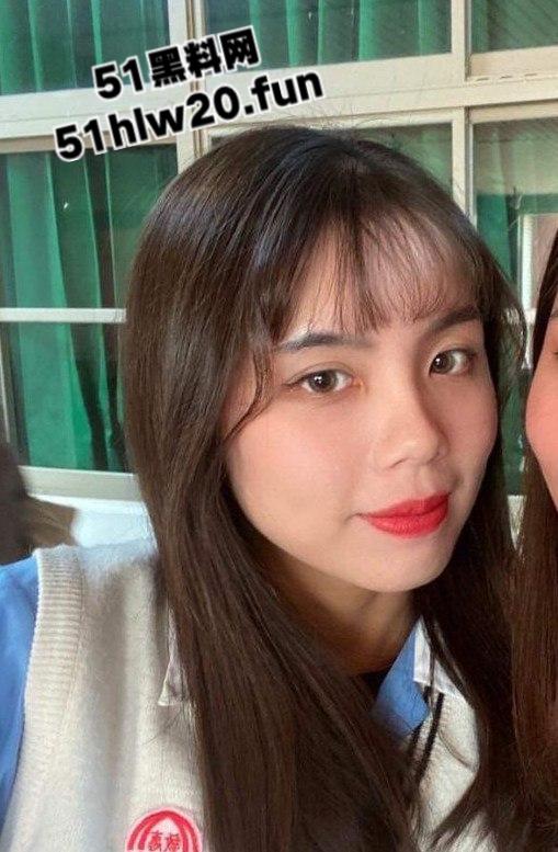 台湾极品幼师【赵舒妤】和富二代偷情视频外流,颜值甜美的极品嫩妹身材凹凸有致翘臀肥美。-7