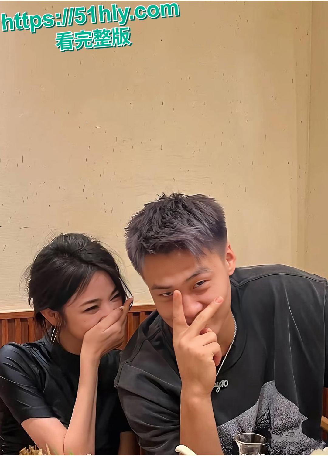 抖音女网红 Yuri睿哥 网上哭诉男友陈观宇出轨   不仅在自己床上啪啪 还自拍性爱视频 小三骚逼被干的潮喷-4