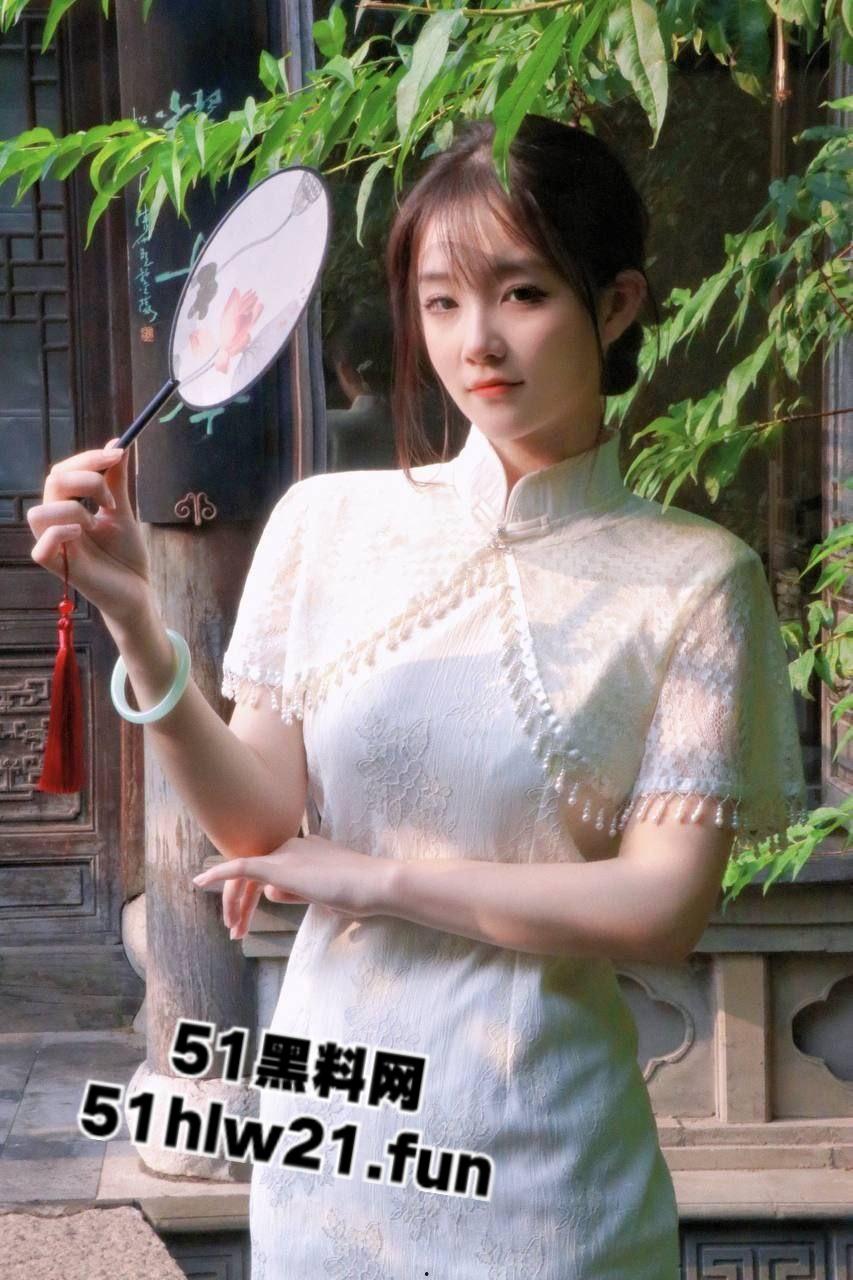 天津科技大学系花【孙媛媛】为了钱爬床富二代,高颜值母狗骑乘大屌做爱求爸爸快操!-2