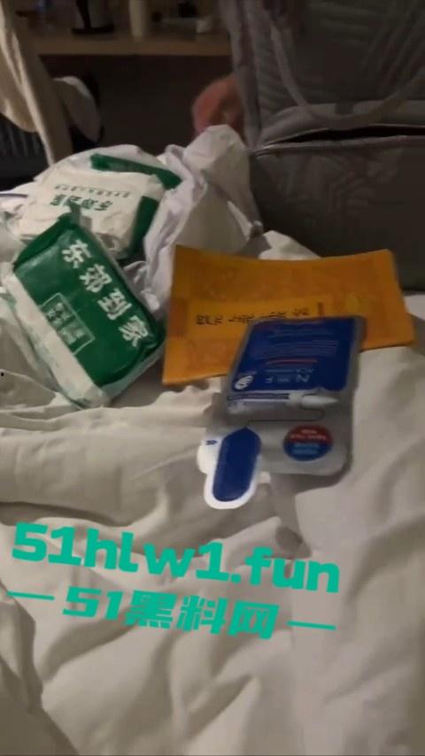 全网疯求的东郊到家封面的小姐姐,累计服务超10万人次精湛的技术配上反差的另一面你感受到了吗-8