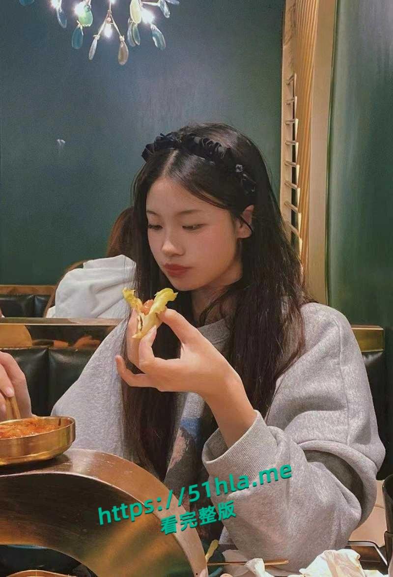 北大超美高财女不雅视频流出,气质女神被男友花式开发小骚穴,露脸口交无套内射玩法超淫!-4