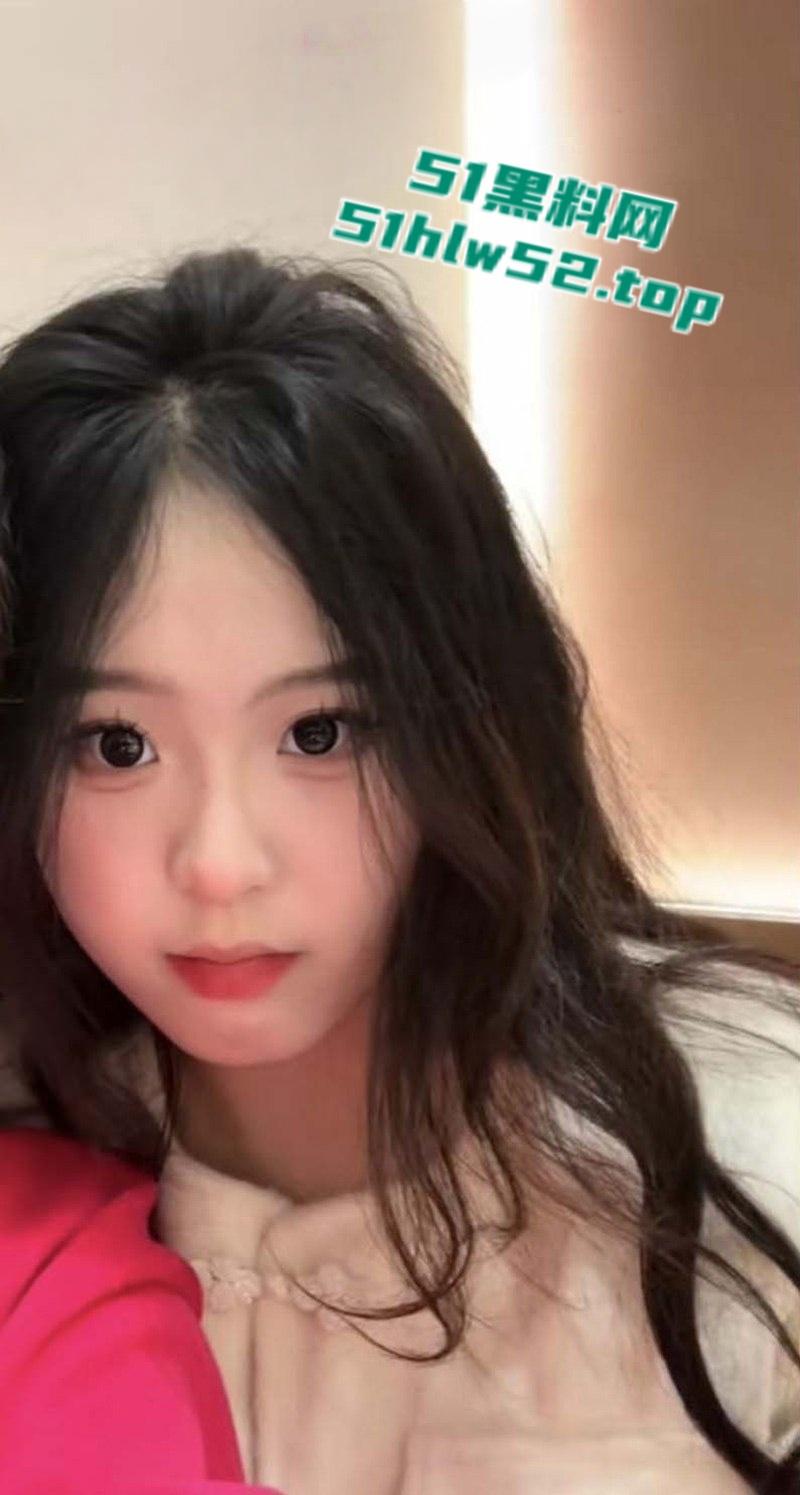 广州民航学院校花【贾明爽】包养遭曝光,高冷女神私下变金主玩物调教成母狗,尺度超大的空乘新星!-6