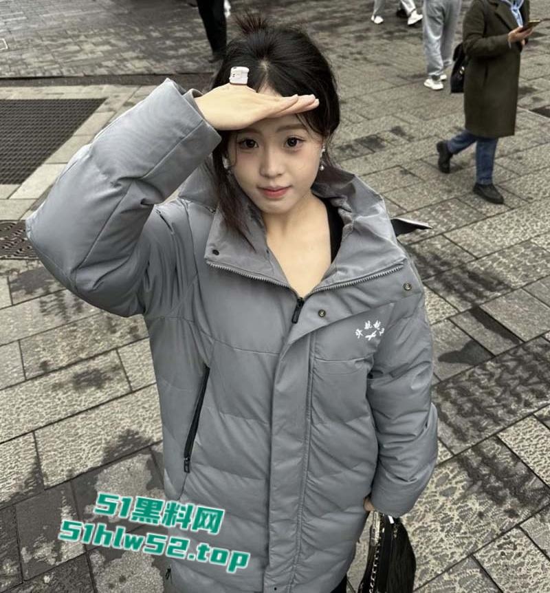 广州民航学院校花【贾明爽】包养遭曝光,高冷女神私下变金主玩物调教成母狗,尺度超大的空乘新星!-11