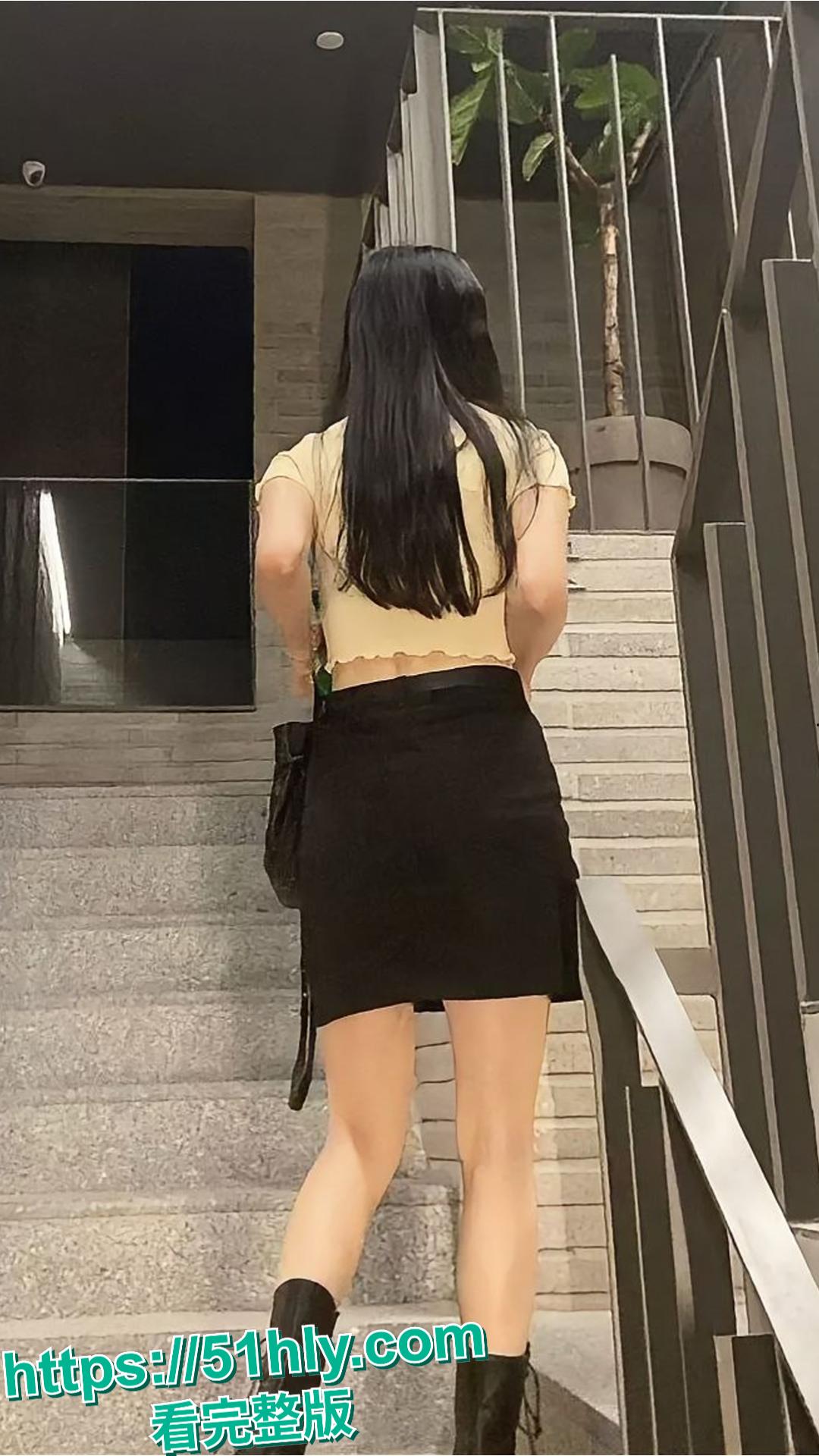 北艺女生李晓晴为留北京甘当 “富哥宠物”,竟拉闺蜜共陷低俗交易-3