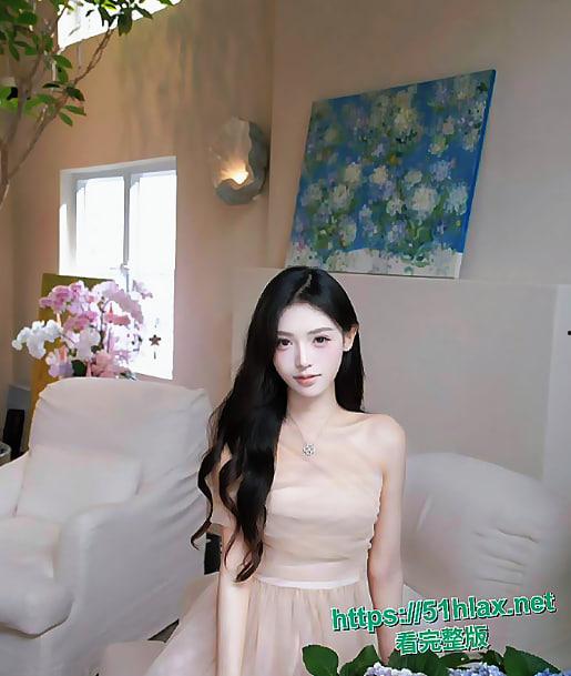 北京三里屯姚铭芮和炮友居家激情视频流出 夜店女王深喉吞精 翘臀后入浪叫销魂-8