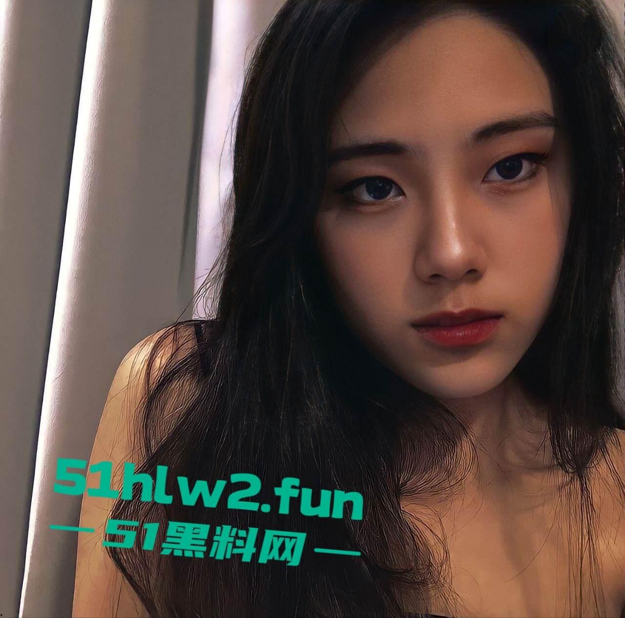 上海戏剧学院系花【王欣彤】绝美颜值学生妹,高挑御姐身材逆天长腿加粉嫩小穴全裸自慰勾引金主求包养。-5