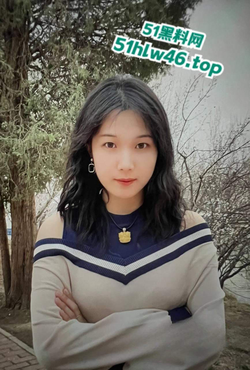 陕西渭南师范学院【陈小雨】背着男友出轨还惨遭炮友曝光,现在是全校出了名的肉便器!-3