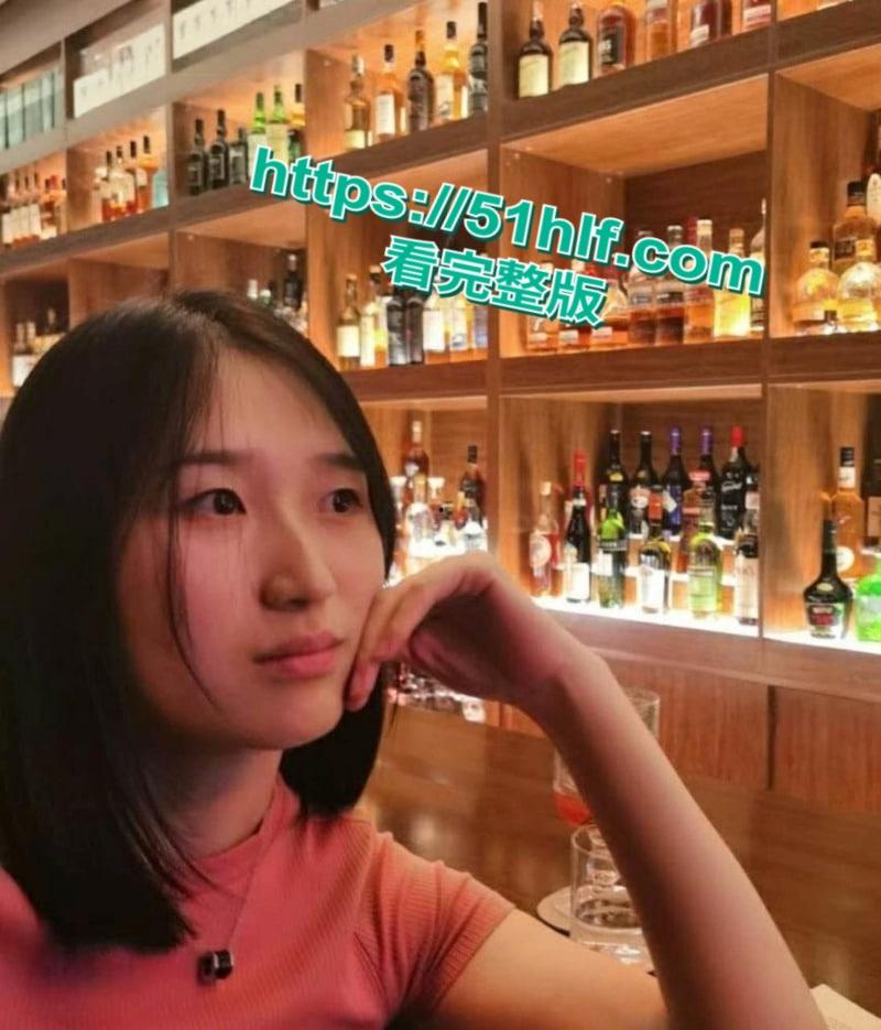 西安师范学院清纯妹子酒店自拍，反差婊口活超一流被男友无套猛操嫩穴！-4