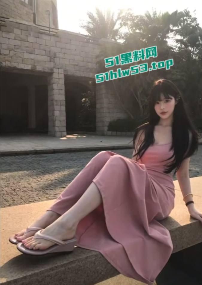 抖音60万网红【妹妹早上好】酒店约炮视频曝光，情趣蕾丝尽显风骚被抬腿，猛操淫叫不断！-4