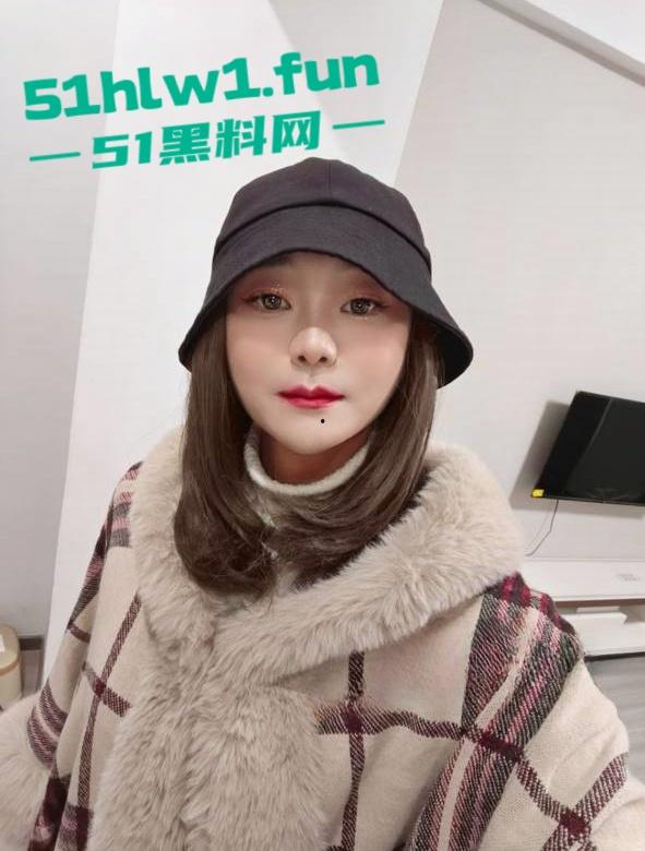 山东潍坊少妇快手【郑丹丹的丹】超级淫荡骚货喜欢吃精液,勾引体育生操逼聊天记录曝光。-8