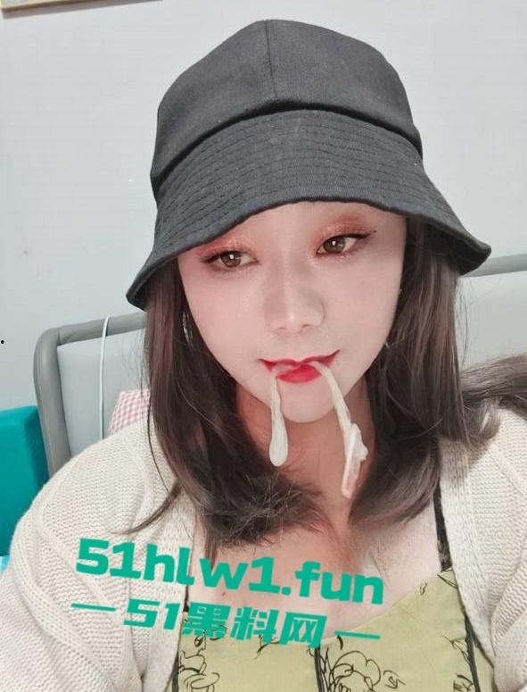 山东潍坊少妇快手【郑丹丹的丹】超级淫荡骚货喜欢吃精液,勾引体育生操逼聊天记录曝光。-13