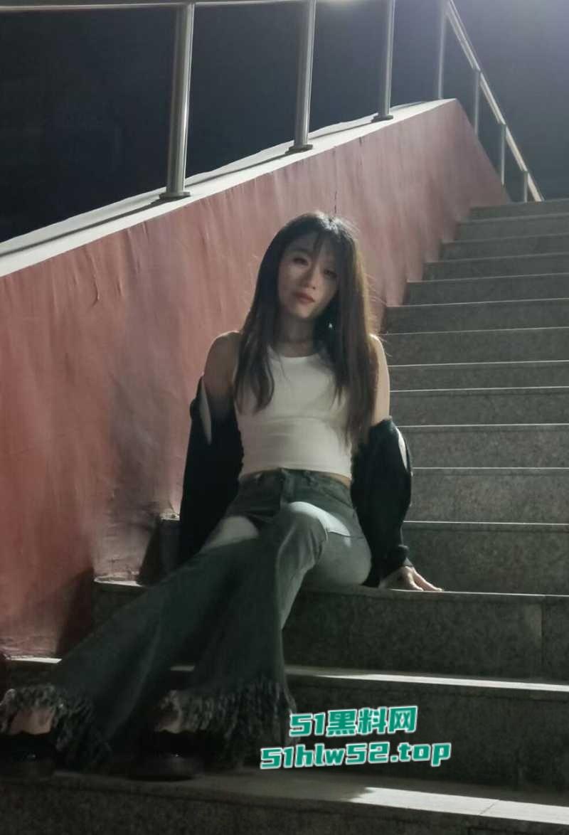 安徽幼师【于漫】不雅视频流出,被主人捆绑狗爬调教抱起打桩爆操,连教师证都被曝光出来了!-3