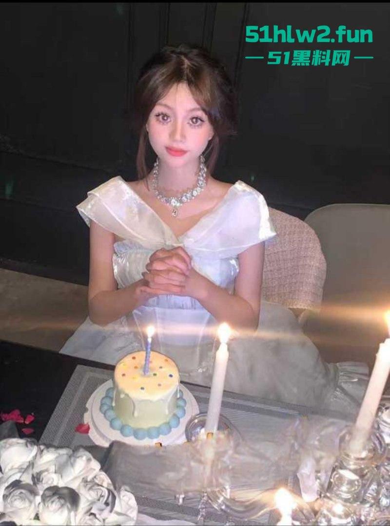 北京抖音极品网红【韩卓琳】背着男友兼职做外围,黑森林嫩穴更是肥的诱人被发现后果断曝光!-9