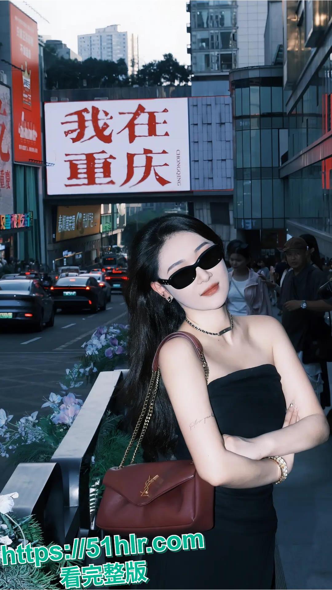 惊爆!菏泽高颜值女神刘鑫雨,早期自报不雅视频突流出!-11