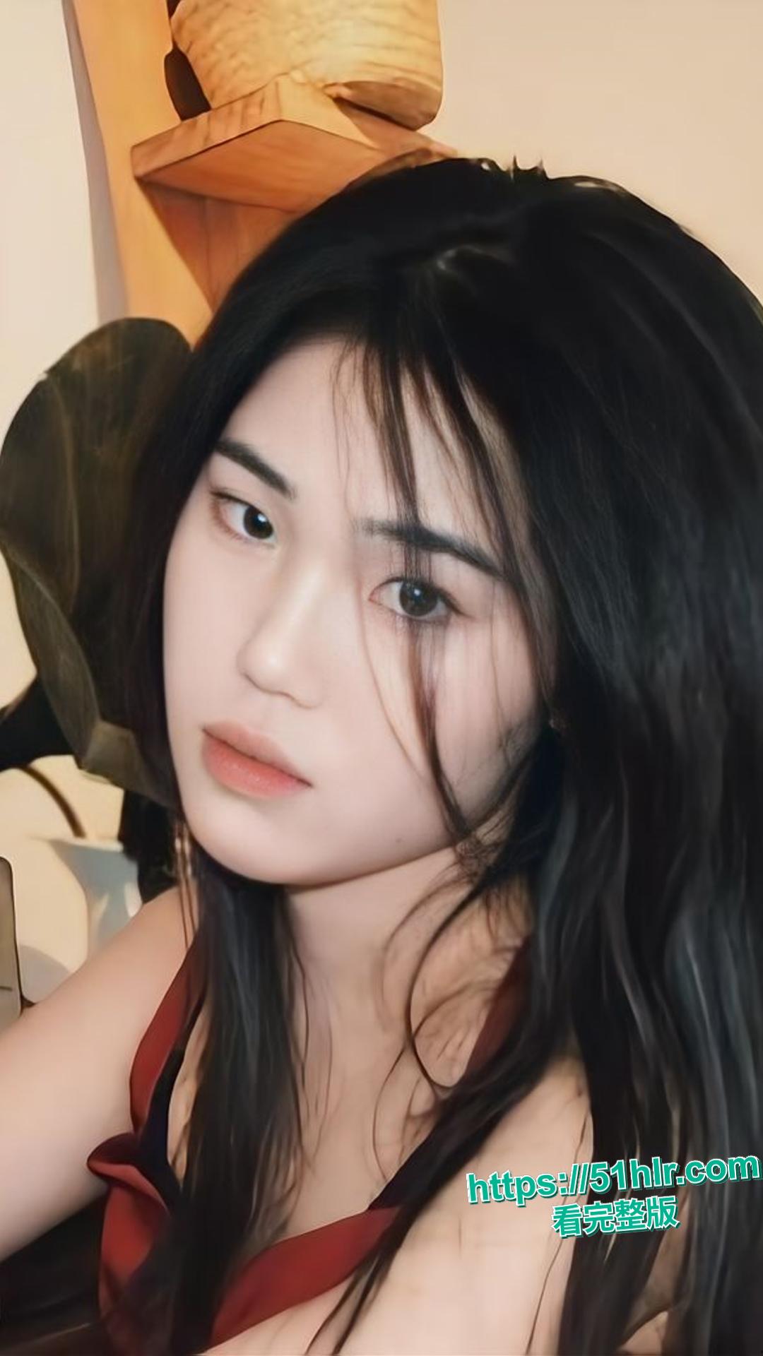 惊爆!菏泽高颜值女神刘鑫雨,早期自报不雅视频突流出!-13