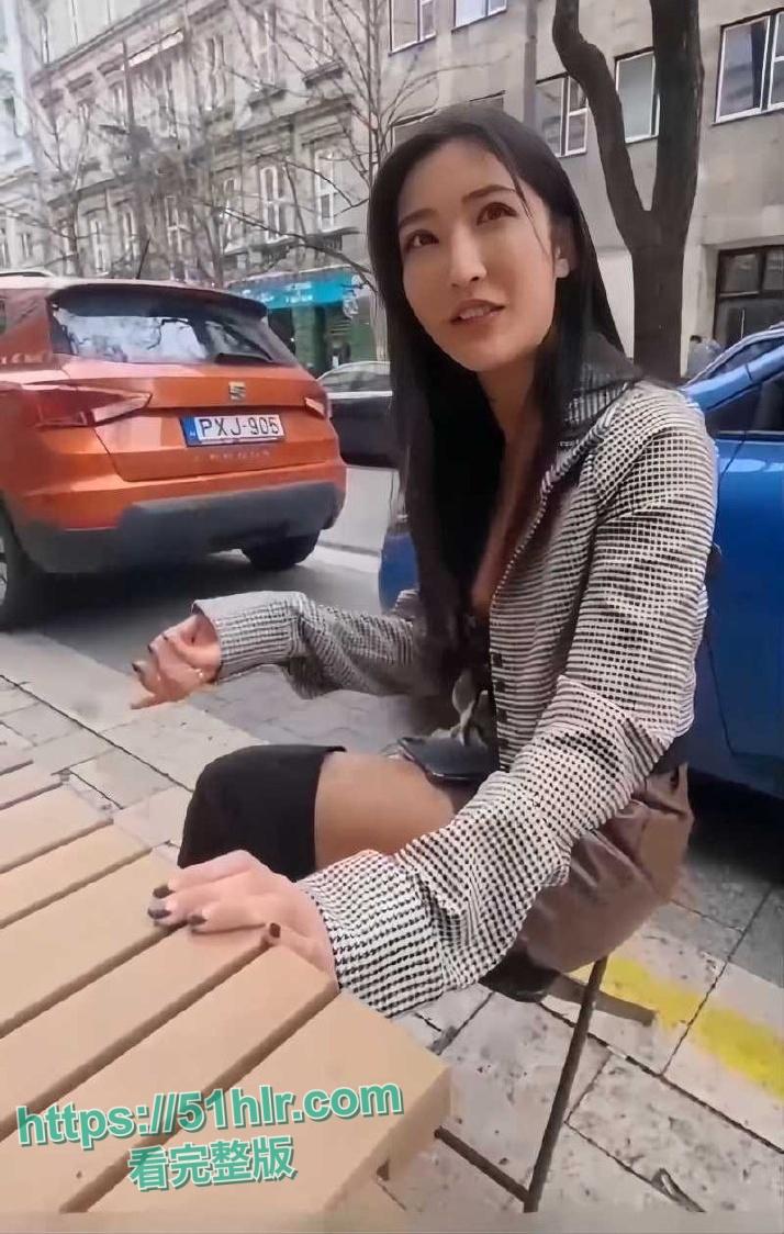 异国艳遇！日本极品骚货与洋爹激情大战，街头搭讪带回家爆操，淫靡呻吟声不断-2