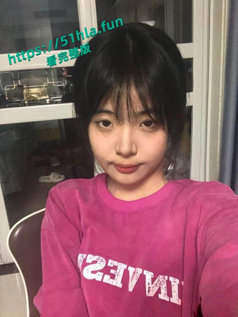 山西运城学生妹【陈茹茹】性爱视频流出,手捧大屌一顿猛吸被勒脖后入狂操淫叫连连!-4