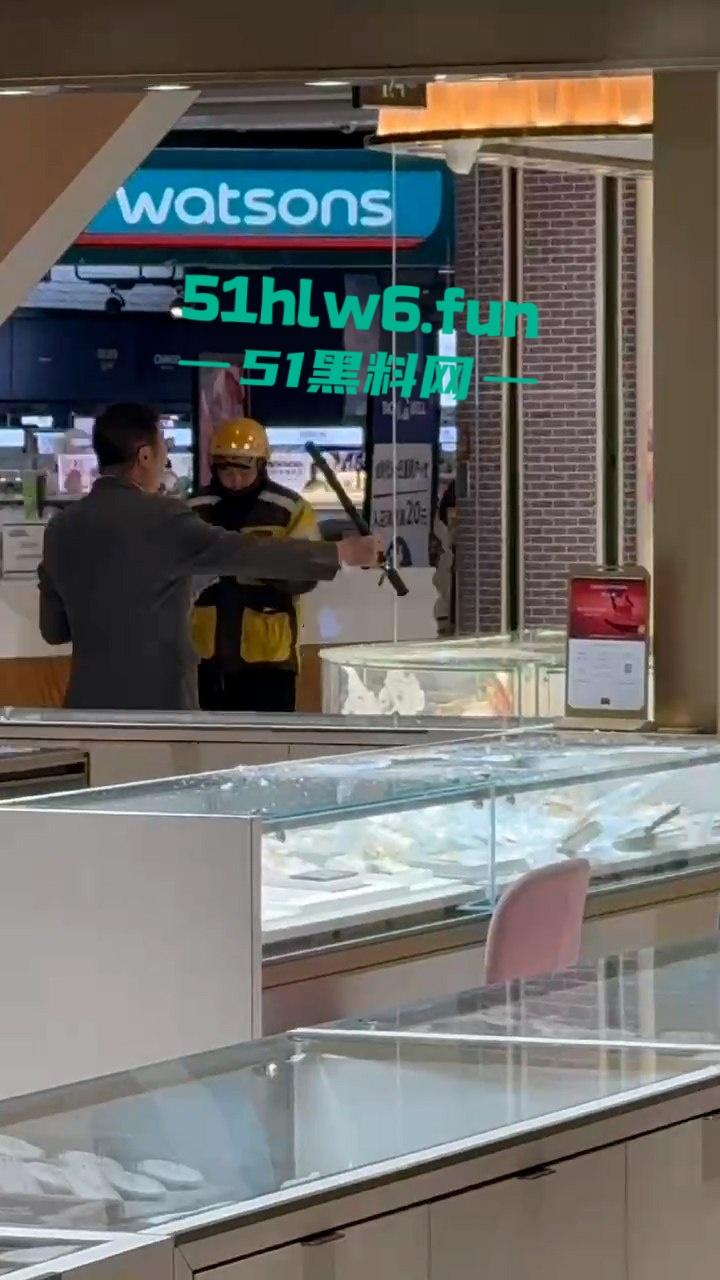 北京丰台区【牛逼哥】光天化日抢劫周大福,明目张胆自己送进去吃牢饭 这下有编制工作了!-4