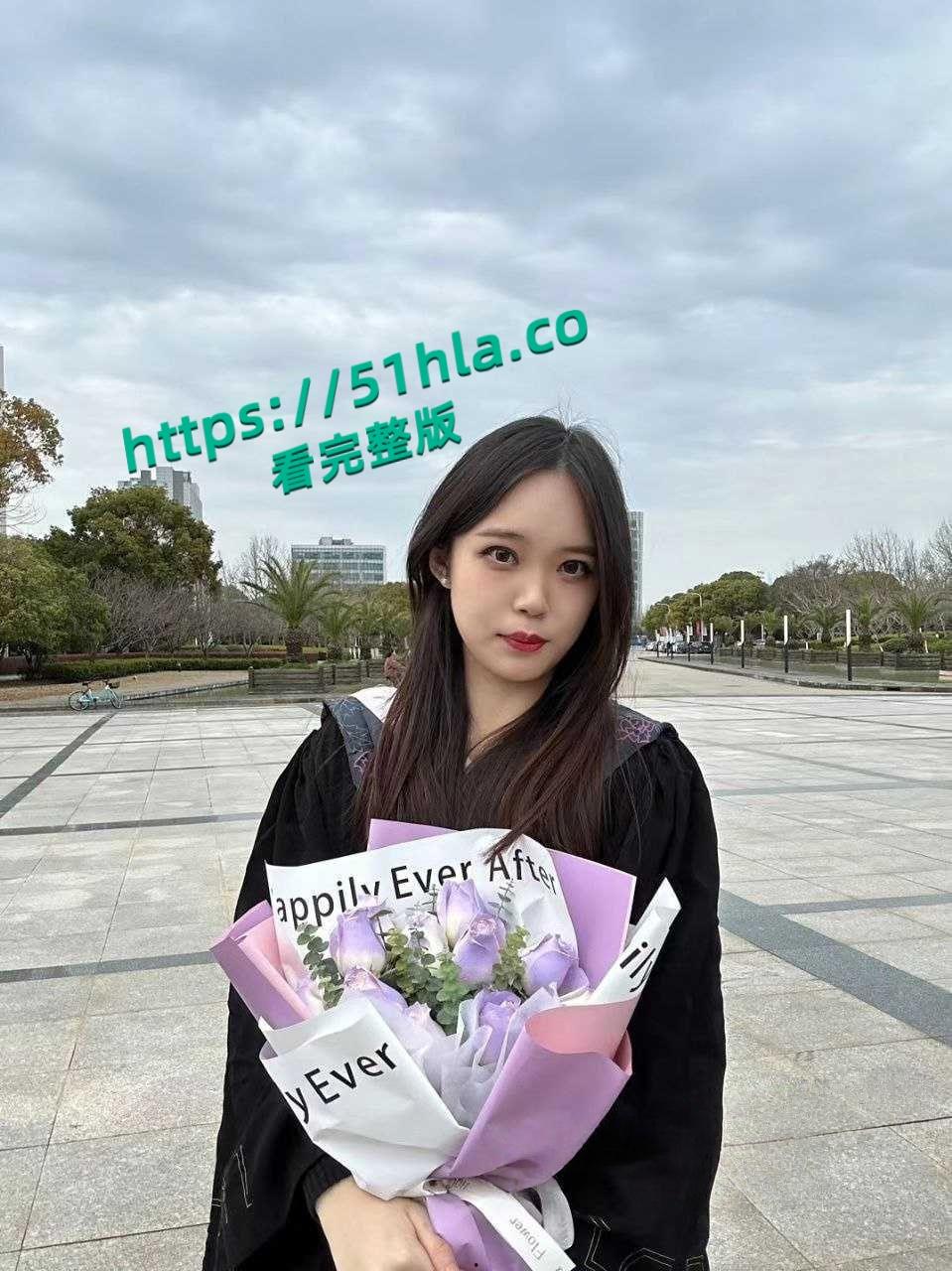 上海第二工业大学【张嘉懿】露脸私密视频流出,自慰做爱全记录,分手后渣男曝光母狗调教!-2