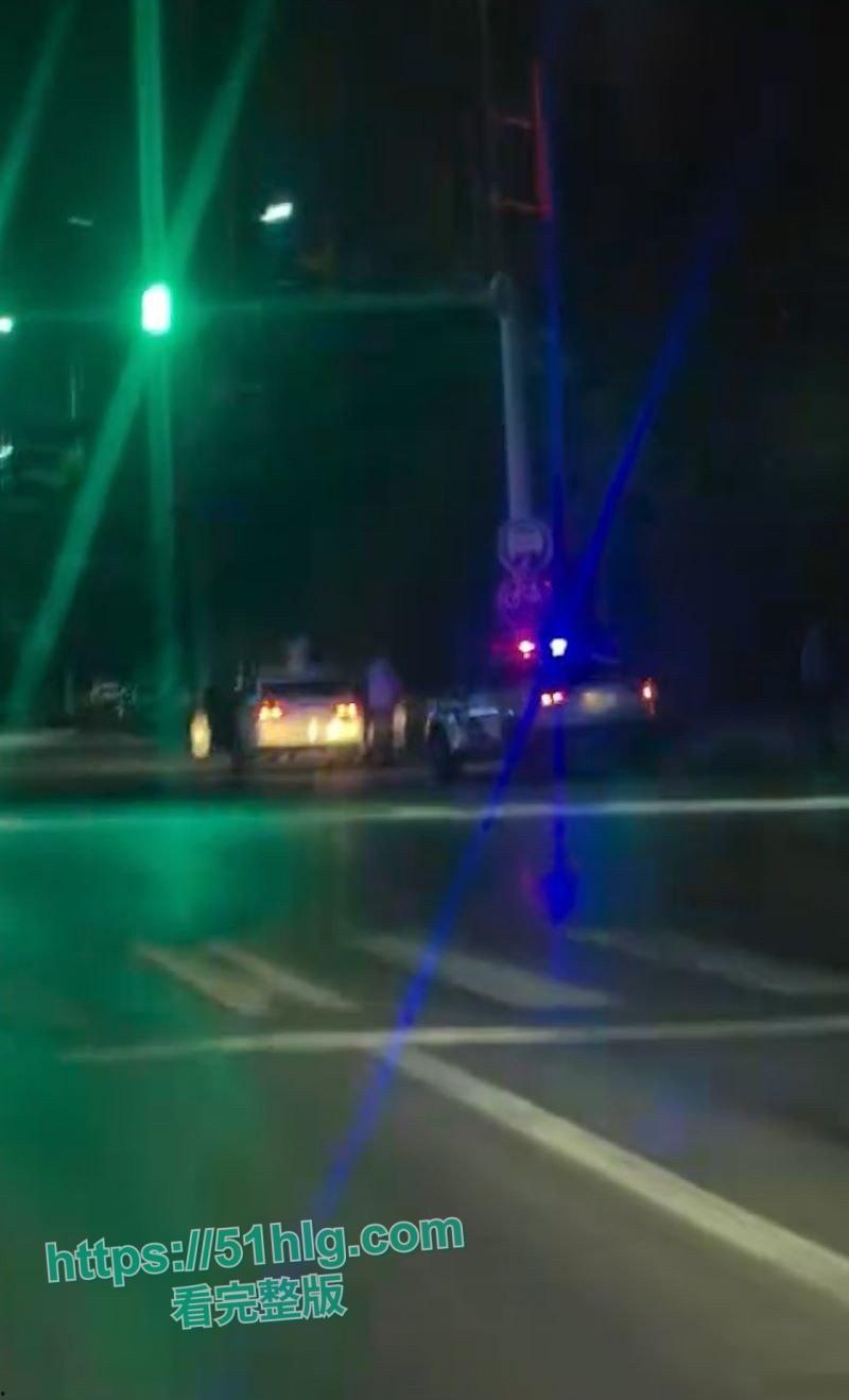 【山东诸城】繁荣路惊现死人头!伫立在马路中央周边血迹斑驳,路过行人被吓的当场昏厥,胆小勿入!-3