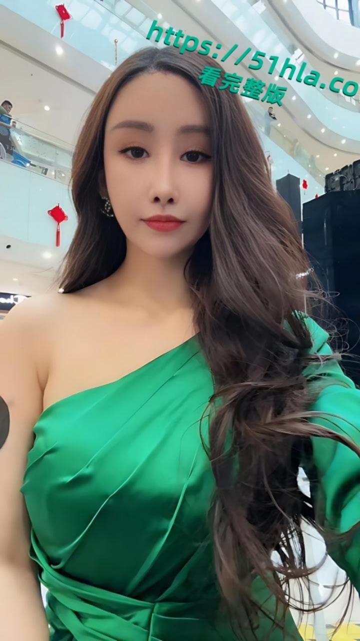 抖音43万粉短剧女演员【金美娜】捞金被迫下海做外围,肥臀巨乳完美露脸被实锤本人!-4