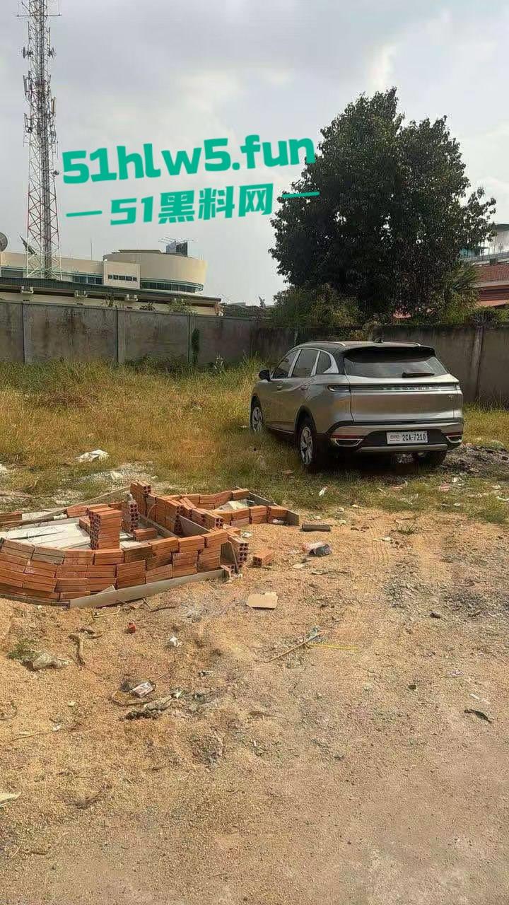 柬埔寨金边机场【AK枪击案】曝光,先手枪威胁再掏出AK扫射,持枪中国籍男子已经被逮捕。-1