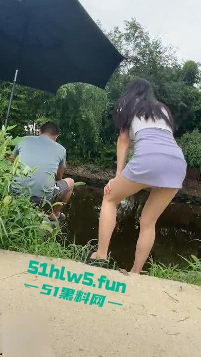 家有娇妻【6】天气太热了,老婆怕热所以选择真空出门,以防流汗户外露出视频。-4